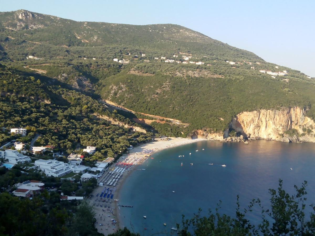 Tsanis Apartment Parga Exterior photo